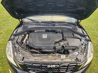 Volvo XC 60 R Design - 5
