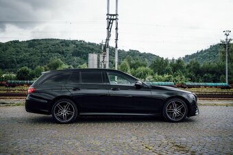 Mercedes-Benz E220d AMG - 5