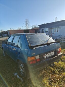 ŠKODA FAVORIT 135L - 5