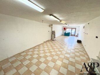 NA PREDAJ RODINNÝ DOM-PODNIKATEĽSKÝ PRIESTOR, POZEMOK 826M2, - 5