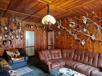 5-IZBOVÝ ROD. DOM A VÝNIMOČNÝ POZEM., NEŠTICH,TOP LOKALITA - 5