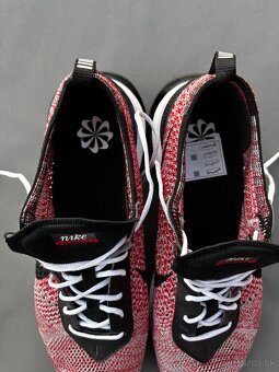 Nike Air Max Flyknit Racer - 5