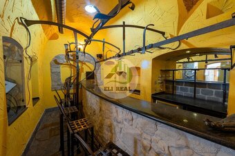 Meštiansky dom v centre Banskej Bystrice s kvalitnou rekonšt - 5