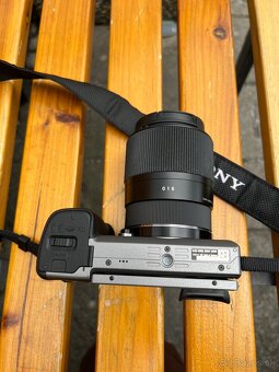 Fotoaparát Sony A6000 + objektív Sigma 30mm f/1.4 - 5