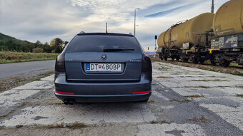 Škoda octavia combi 2 RS 2.0 TDI DSG - 5