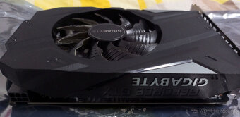 Gigabyte GeForce® GTX 1650 D6 OC 4G - 5