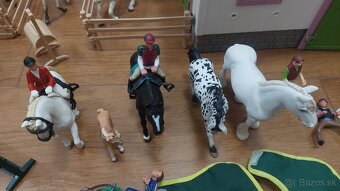 Stajňa Schleich - 5