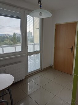 Prenájom veľký 2 izb.byt, ul Dlhá, Chrenová balkón - 5