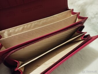 Dámska červená peňaženka Cavaldi v krabicke - 5