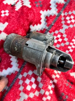 Starter mitsubishi 233001M215 a M000T80285. - 5