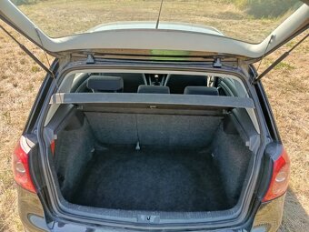 Volkswagen Golf V 1,9Tdi - 5