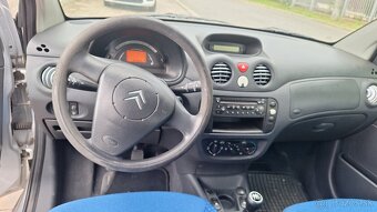 Predám Citroën C2 1.1 44kW benzín - 5