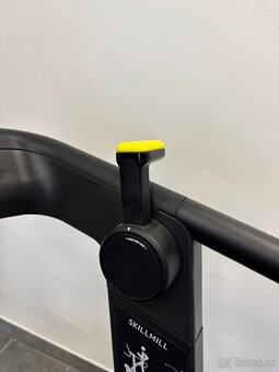 Technogym SkillMill - bezmotorový pás - 5