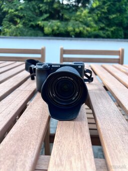 Sony Alpha A6400 čierny + E 18–135 mm f/3.5–5.6 II - 5