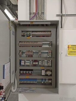 2 elektrikári Nemecko - 5