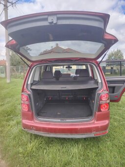 VW Touran 1.4 - 5