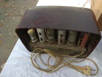 Staré rádio tesla - 5