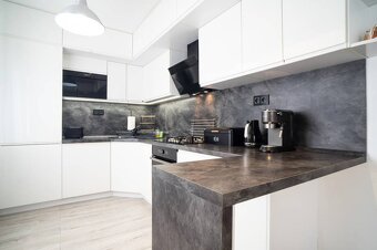 3-izbový byt na predaj v tehlovej bytovke, Kustrova ul., KE - 5