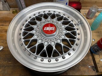 Predám stredové pukličky BBS RS - 5
