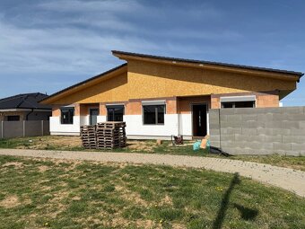 NA PREDAJ Krásna novostavba 4izb RD kúsok od Trnavy Zvončín - 5