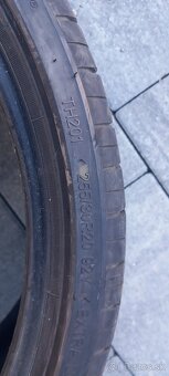 255/30 R20 - 5