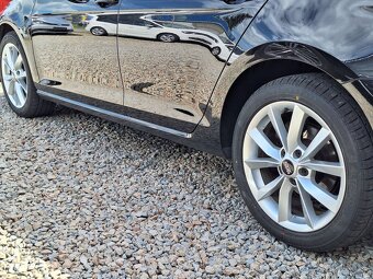 Volkswagen Golf, 1,0TSi ALU 17" NOVÉ PNEU - 5