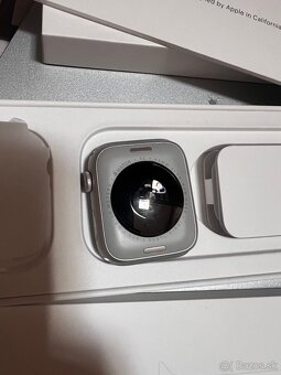 Apple watch SE 44mm - 5