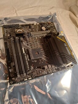 Predám základnú dosku ASUS TUF GAMING A520M-PLUS II (AM4) - 5