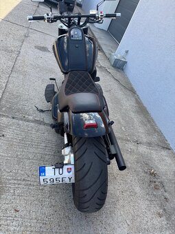 Suzuki Intruder 1500 - 5