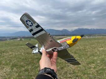 Predam rc lietadlo p51 400mm - 5