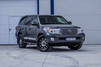 Toyota Land Cruiser V8 4.5 I D-4D Lux - 5