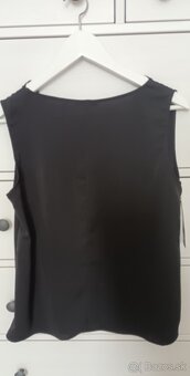 Cierny novy top s cipkou, velkost S - 5