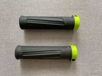 Cube sedlo a gripy sada - 5