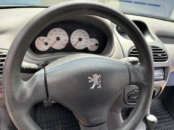 Predám Peugeot 206 - 5