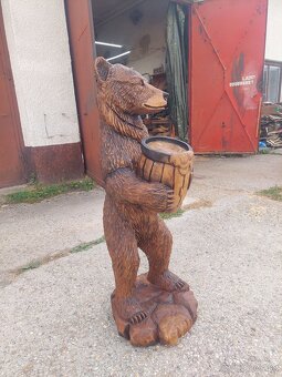 Medveď so súdkom medu - 5