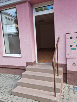 Priestor pre Vaše podnikanie v centre Senca - 5