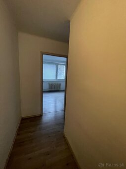 NA PRENÁJOM: Nezariadený 3 izbový byt na Prednádraží. - 5