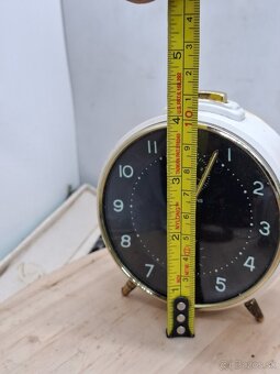 Predám funkčný budík JUNGHANS Bivox 20€ - 5