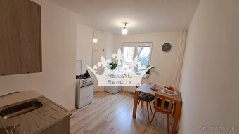 Krásny 2-izbový byt v širšom centre Prievidze - 5