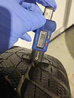 Zánovné Zimné Pneu Pirelli 235/55 R18 - 5