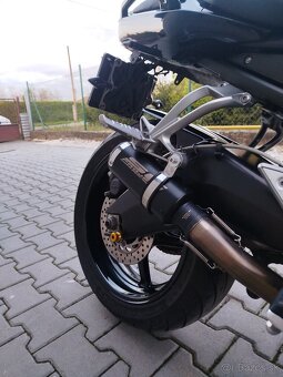 Yamaha fz1 - 5