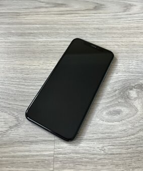 Apple iPhone 11 Pro 64GB - Midnight Green - 5