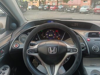 Predám honda civic 8g 2.2 i-ctdi - 5
