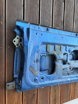 Predám zadné-kufrové dvere na Jimny Cabrio - 5