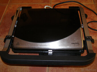 Nové umývadlo,obrazy,gril Grundig - 5