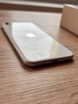 iPhone SE 128GB - 5