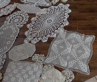 Staré háckované obrusy - 5
