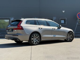 Volvo V60 T8 RRECHARGE Inscription eAWD A/T 288kW - 5