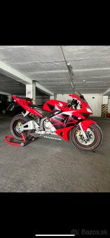 HONDA CBR 600 RR 2004 - 5
