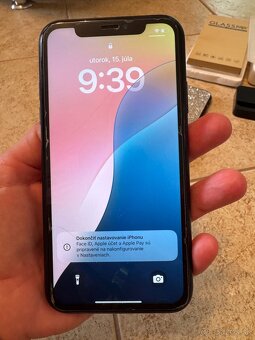 iPhone XR 128 GB Black - 5